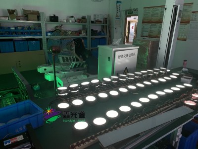 智慧发光斑马线 抗压80T铸铁道钉 智能发光道钉图1
