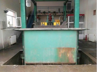 LYDM-S型地埋四柱举升式垃圾压缩设备绿源环保图2